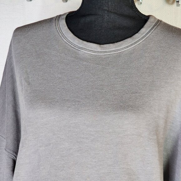 Fabletics Gray Long Sleeve Crew Neck Cropped Soft Fleece Lined Sweatshirt Size L - Picture 8 of 16